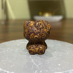 Calligraphy jasper hello kitty carving